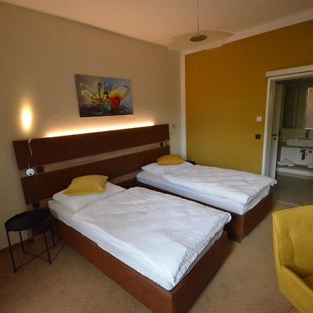 Wartmannstetterhof Hotel Wartmannstetten Buitenkant foto
